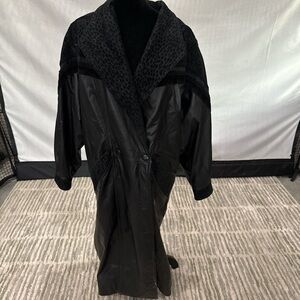 Wilson leather Black Women's trench Coat